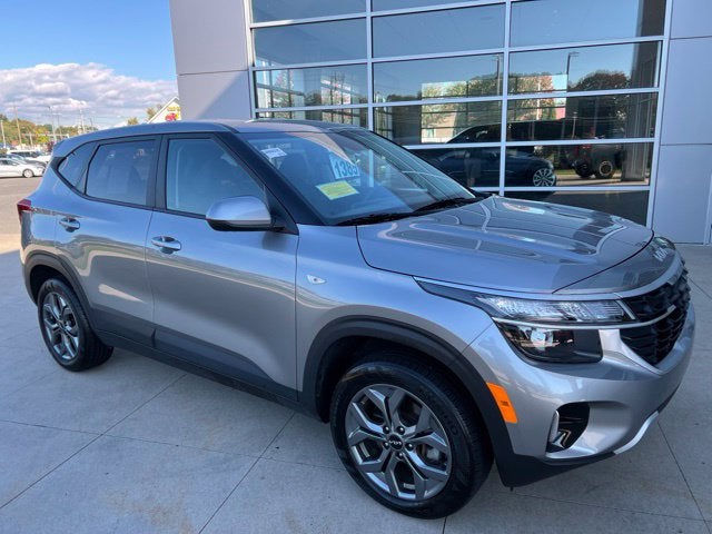 2025 Kia Seltos LX IVT AWD