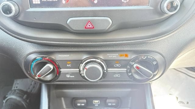 2023 Kia Soul LX IVT