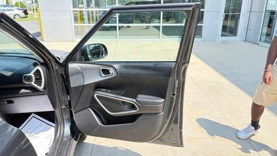 2023 Kia Soul LX IVT