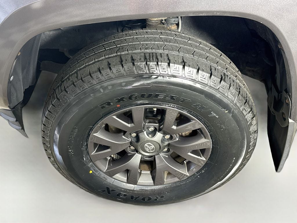 2020 Toyota Tacoma SR5 V6