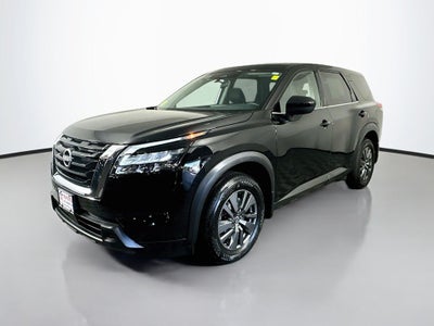 2024 Nissan Pathfinder S