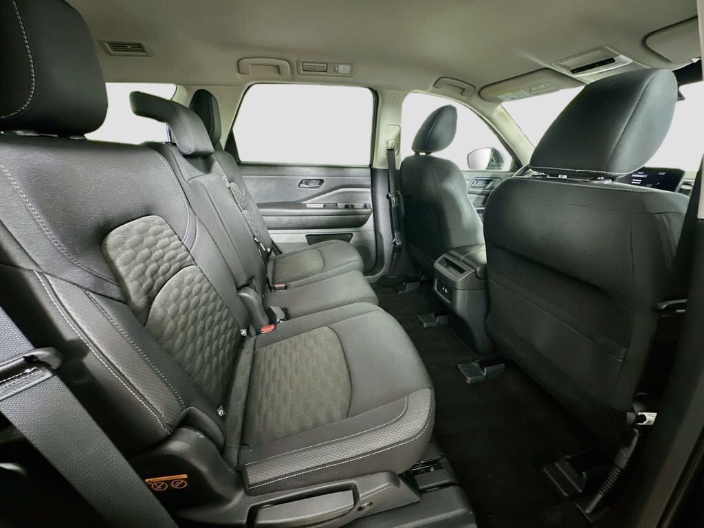 2024 Nissan Pathfinder S