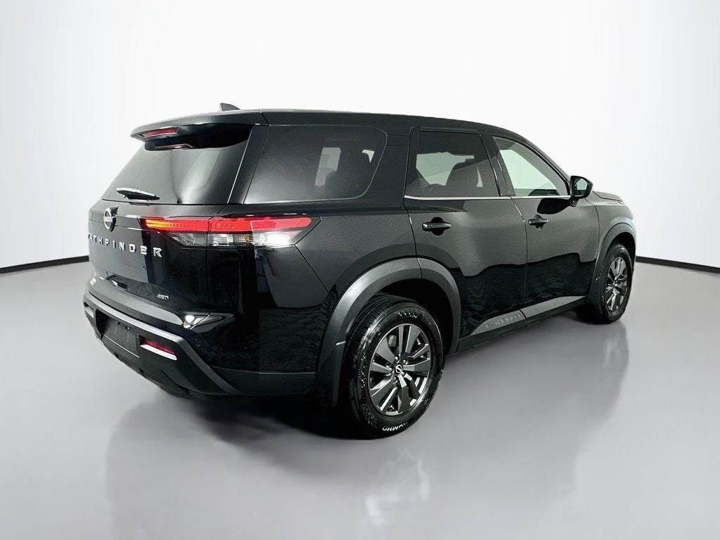 2024 Nissan Pathfinder S
