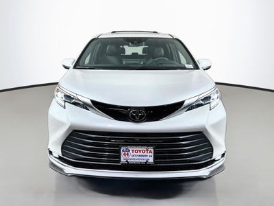 2026 Toyota Sienna Platinum 7 Passenger
