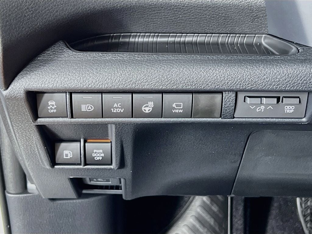 2026 Toyota Sienna Platinum 7 Passenger