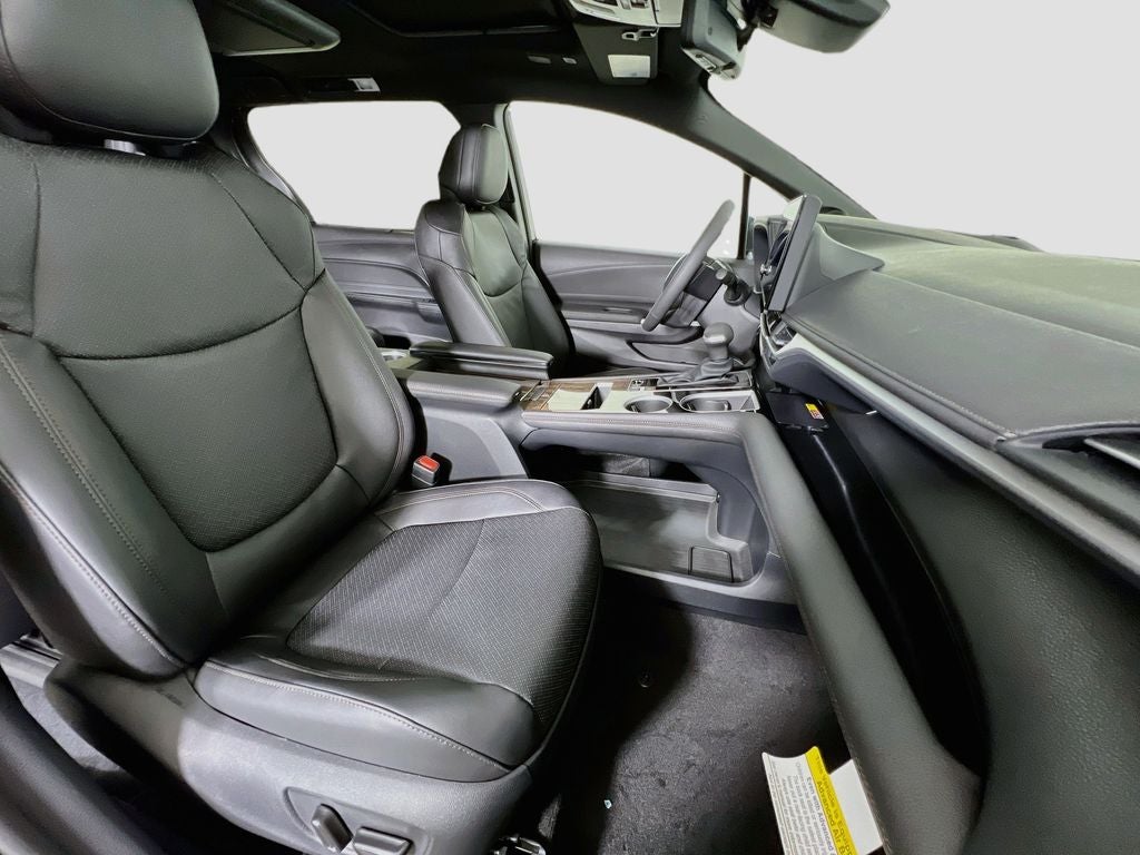 2026 Toyota Sienna Platinum 7 Passenger