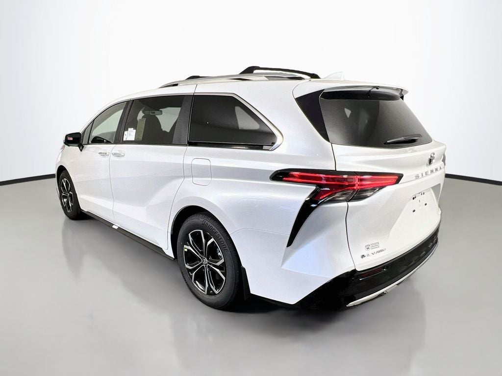 2026 Toyota Sienna Platinum 7 Passenger