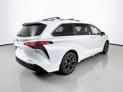 2026 Toyota Sienna Platinum 7 Passenger