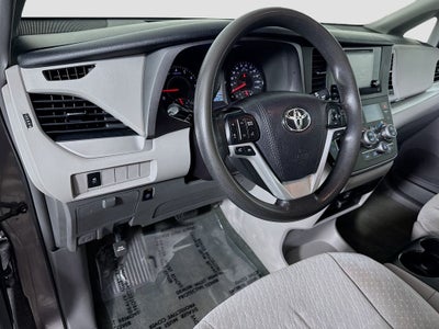 2017 Toyota Sienna LE 8 Passenger