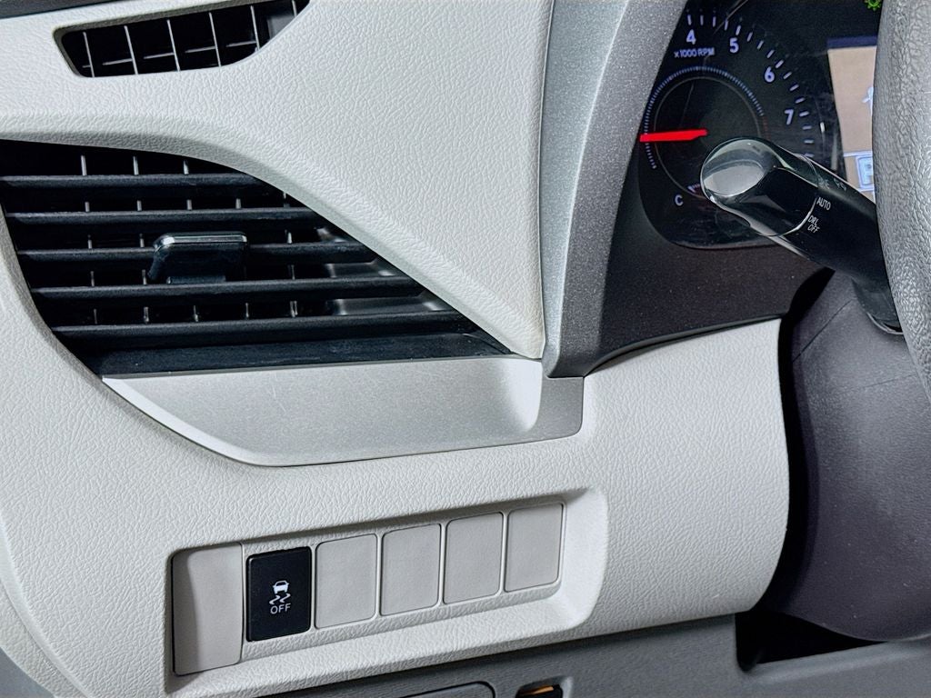 2017 Toyota Sienna LE 8 Passenger