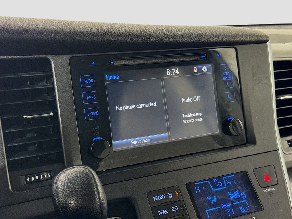 2017 Toyota Sienna LE 8 Passenger