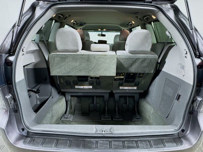 2017 Toyota Sienna LE 8 Passenger