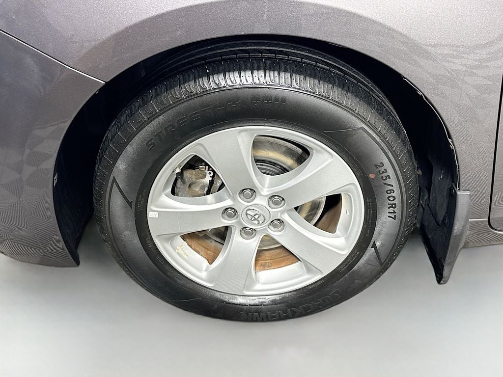 2017 Toyota Sienna LE 8 Passenger