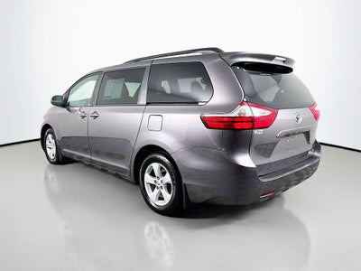 2017 Toyota Sienna LE 8 Passenger