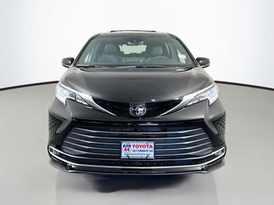 2026 Toyota Sienna Limited 7 Passenger