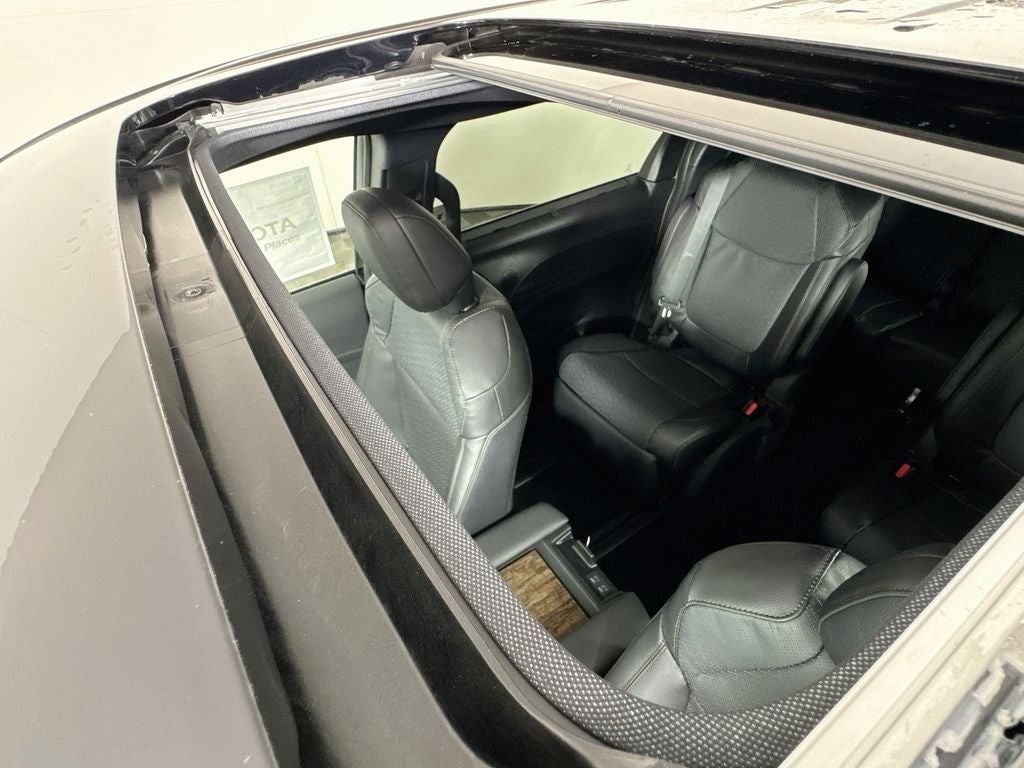 2026 Toyota Sienna Limited 7 Passenger