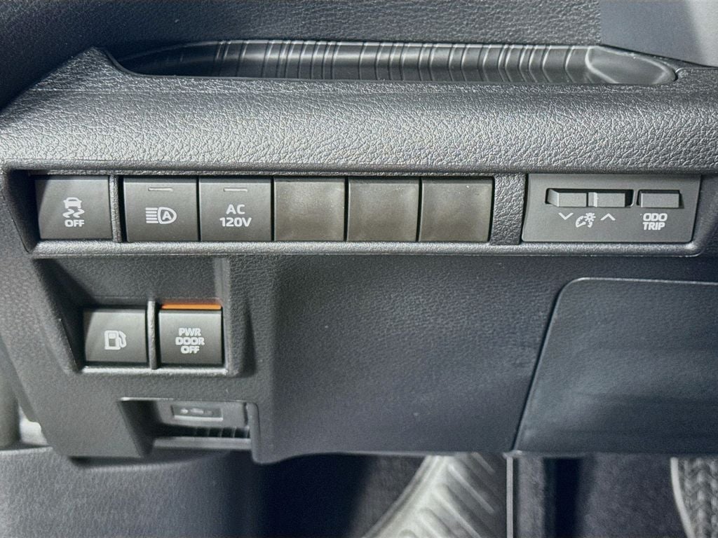 2026 Toyota Sienna Limited 7 Passenger