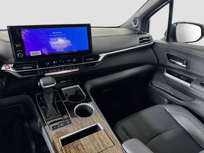 2026 Toyota Sienna Limited 7 Passenger