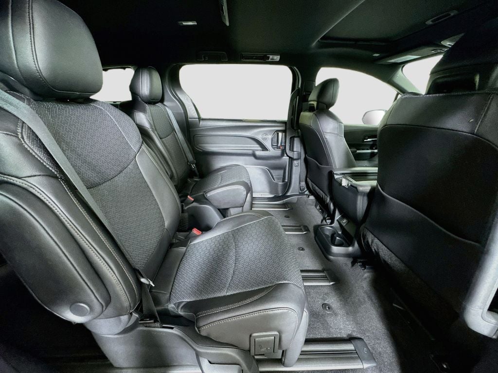 2026 Toyota Sienna Limited 7 Passenger