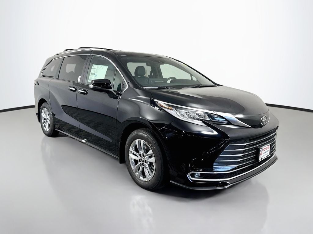 2026 Toyota Sienna Limited 7 Passenger