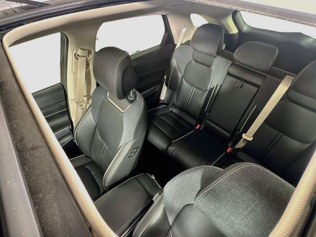 2023 Genesis Electrified GV70 Advanced