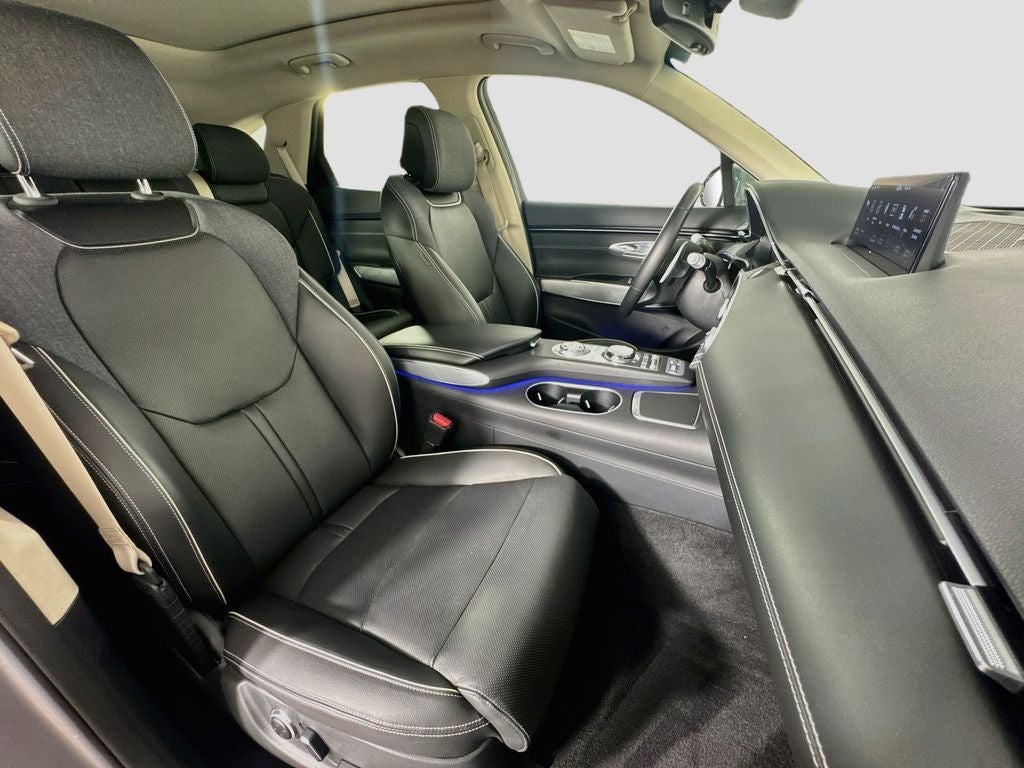 2023 Genesis Electrified GV70 Advanced