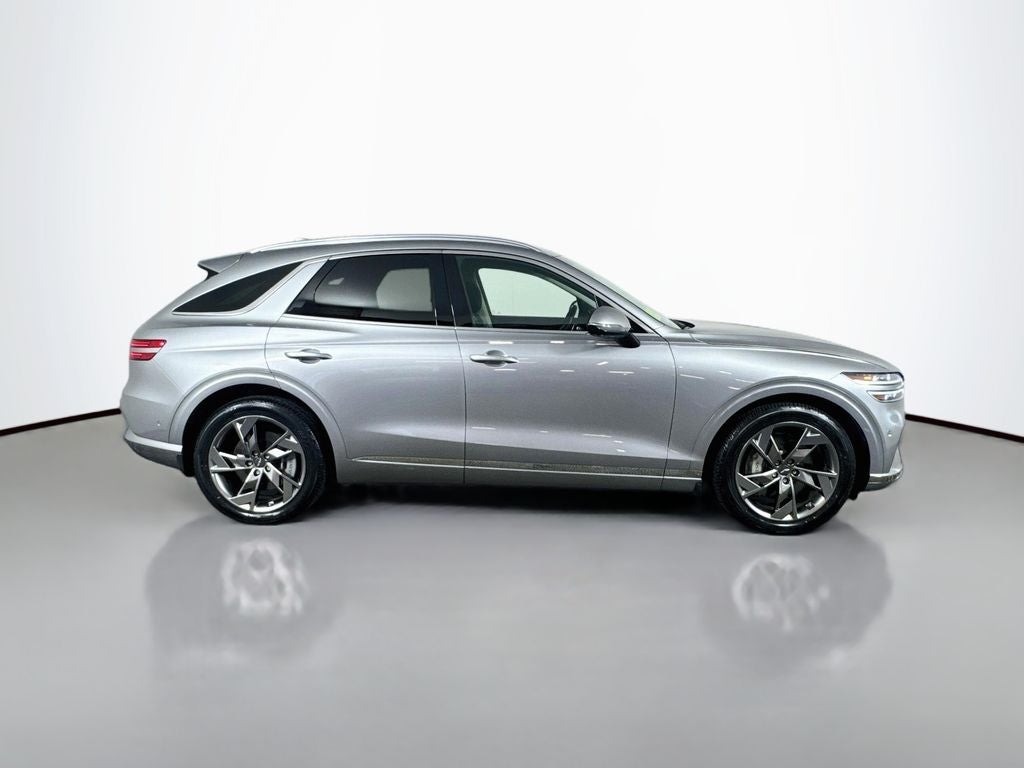 2023 Genesis Electrified GV70 Advanced