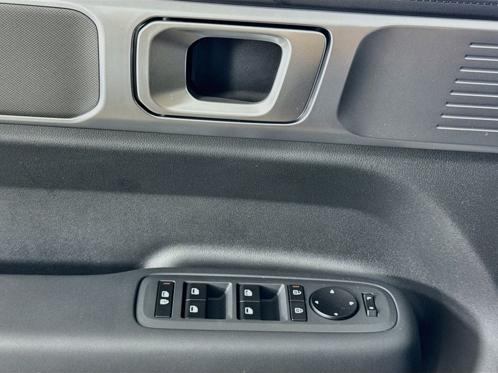 2027 Hyundai Santa Fe SE