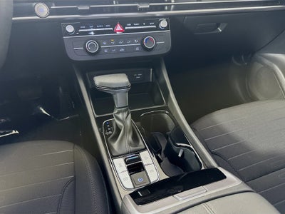 2025 Hyundai Santa Cruz SE