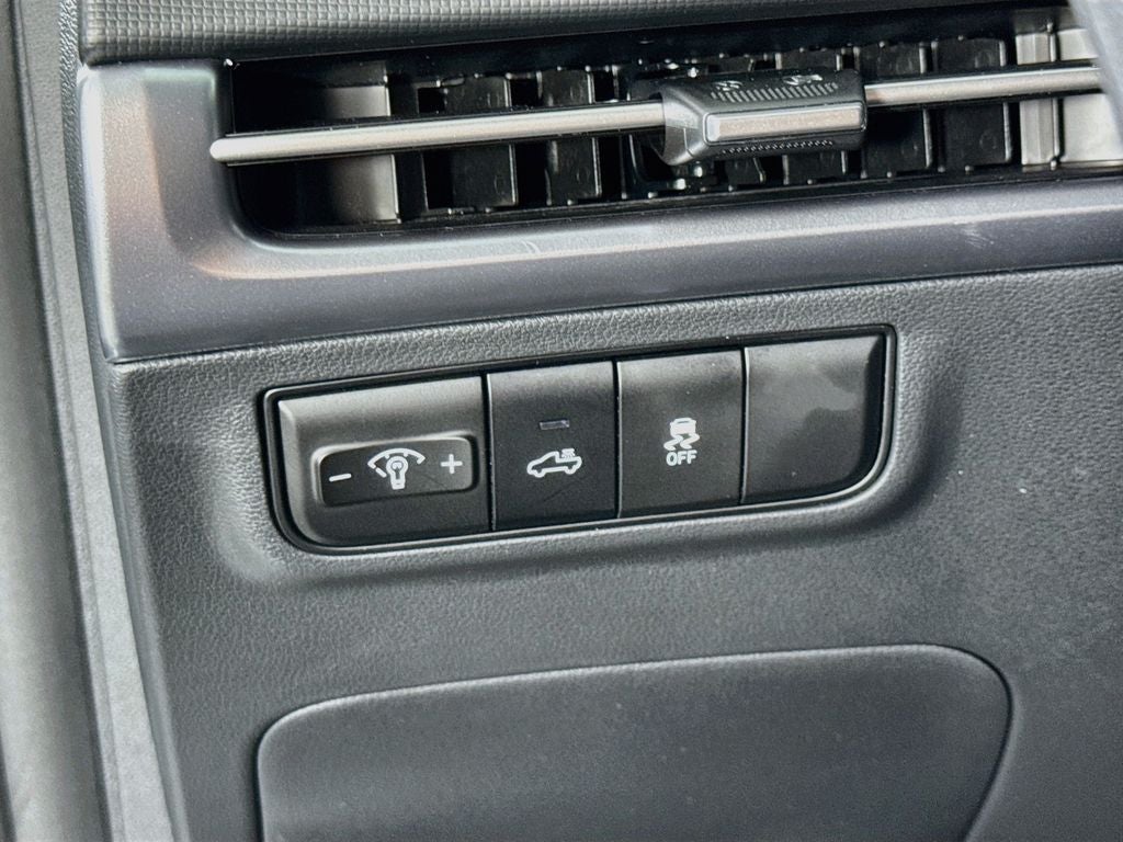 2027 Hyundai Santa Cruz SE