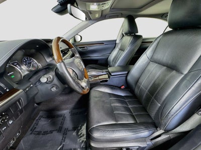 2016 Lexus ES 300h