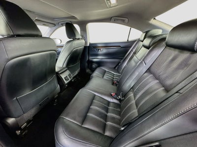 2016 Lexus ES 300h