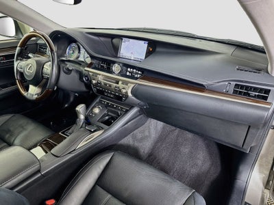 2016 Lexus ES 300h
