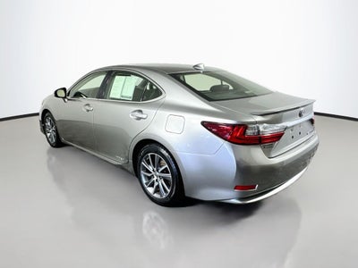 2016 Lexus ES 300h