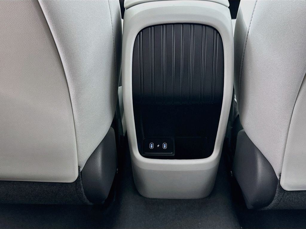 2027 Hyundai Kona SE