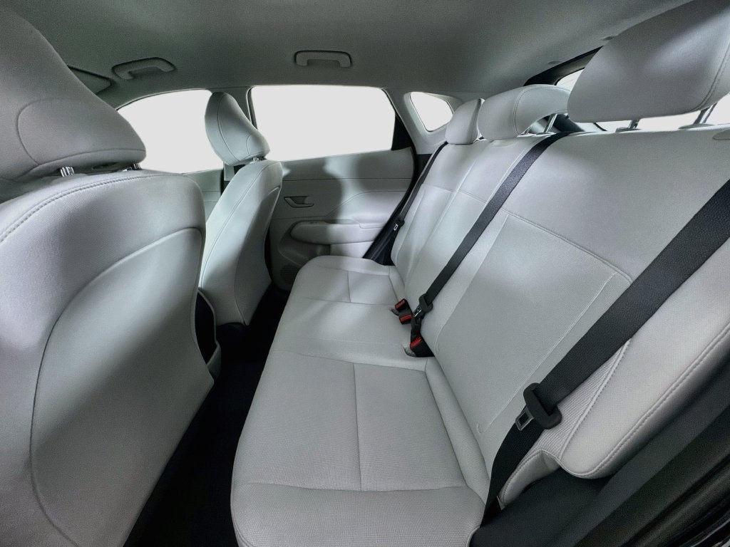 2027 Hyundai Kona SE