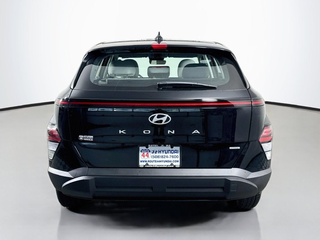 2027 Hyundai Kona SE