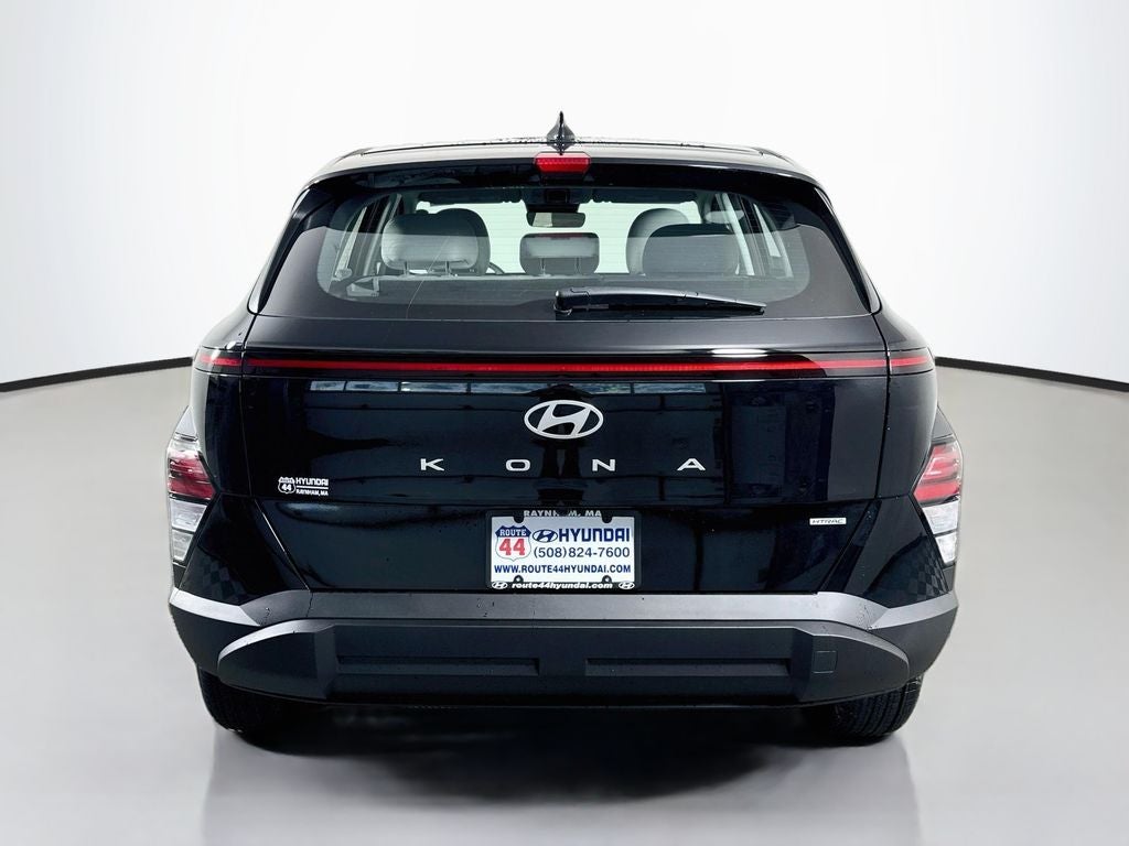 2027 Hyundai Kona SE