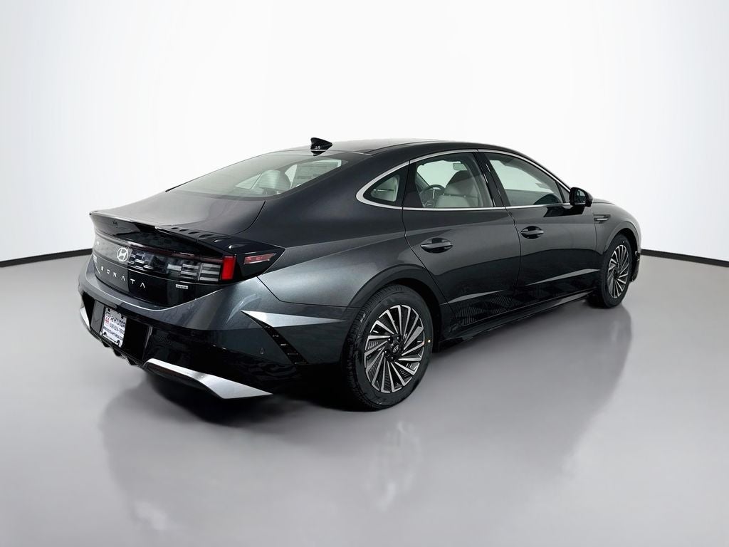 2026 Hyundai Sonata Hybrid Limited