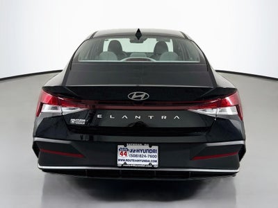 2026 Hyundai Elantra SE