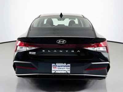 2026 Hyundai Elantra SE