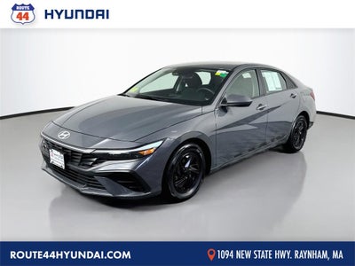 2024 Hyundai Elantra SE