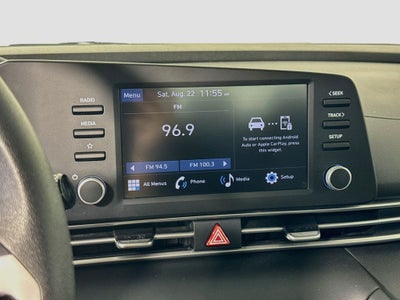 2024 Hyundai Elantra SE