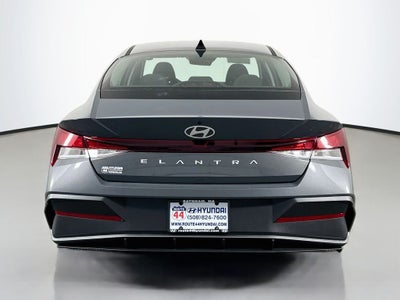 2026 Hyundai Elantra SE