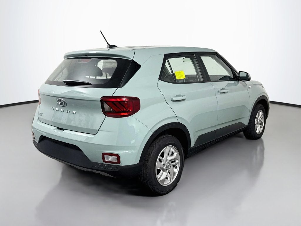 2026 Hyundai Venue SE