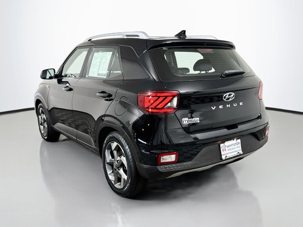 2022 Hyundai Venue SEL