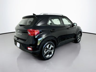 2022 Hyundai Venue SEL