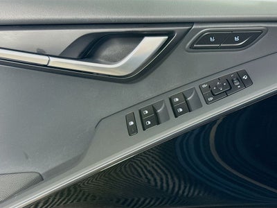 2023 Kia Niro Plug-In Hybrid SX