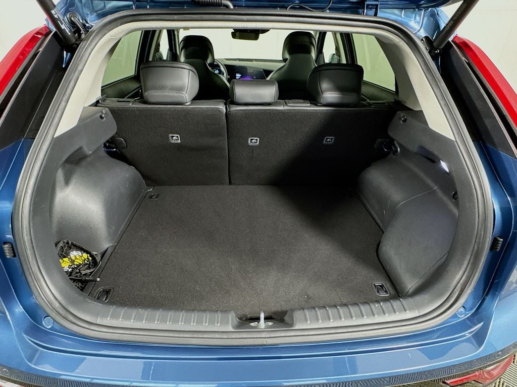 2023 Kia Niro Plug-In Hybrid SX